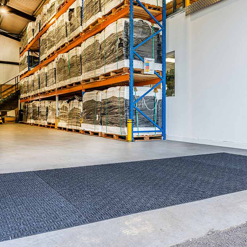 Heavy-duty forklift truck entrance mat