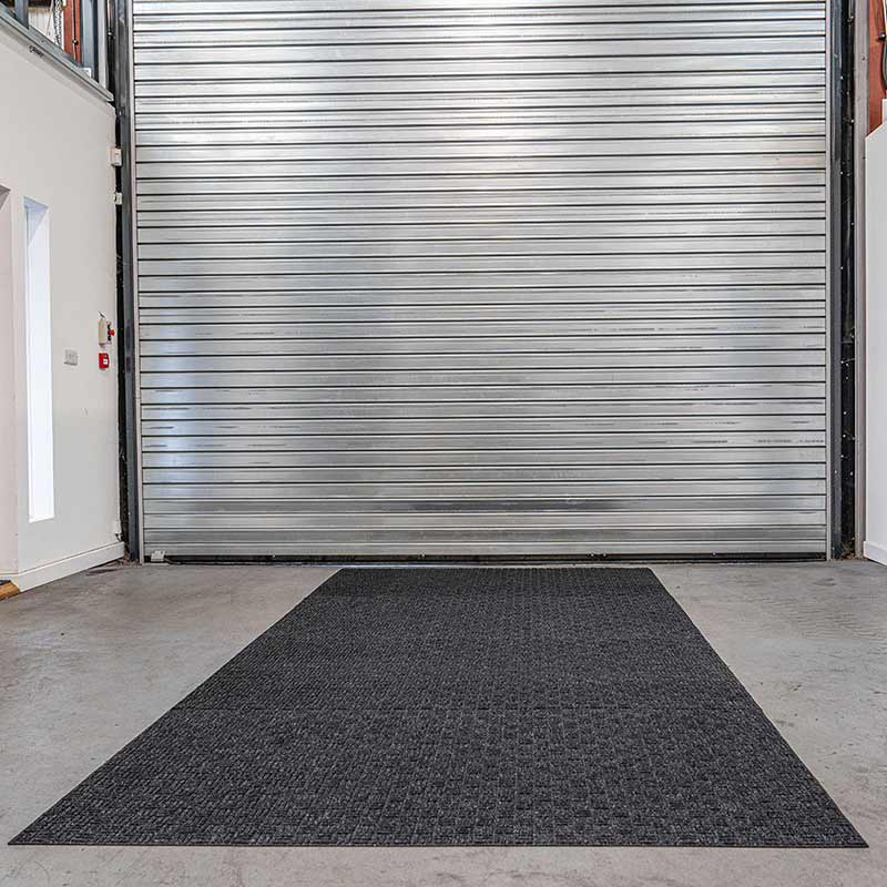 Warehouse entrance mat